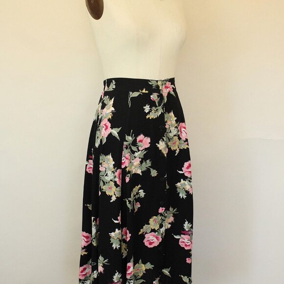 Vintage 1990s Skirt, Michael Taylor Black Floral Print, Button Front Elastic - Picture 6 of 10
